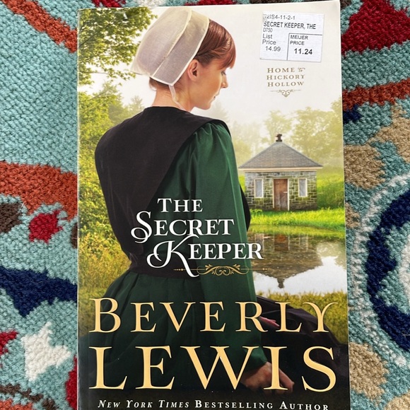 Beverly Lewis Amish Novel Books - Picture 4 of 7